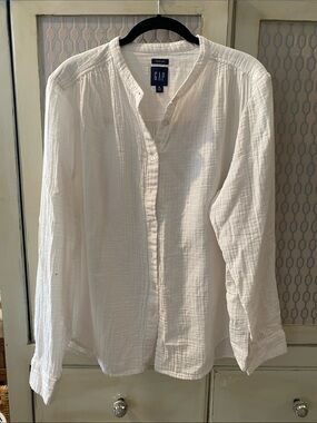 GAP White Textured Gauze Henley Button-Front Shirt